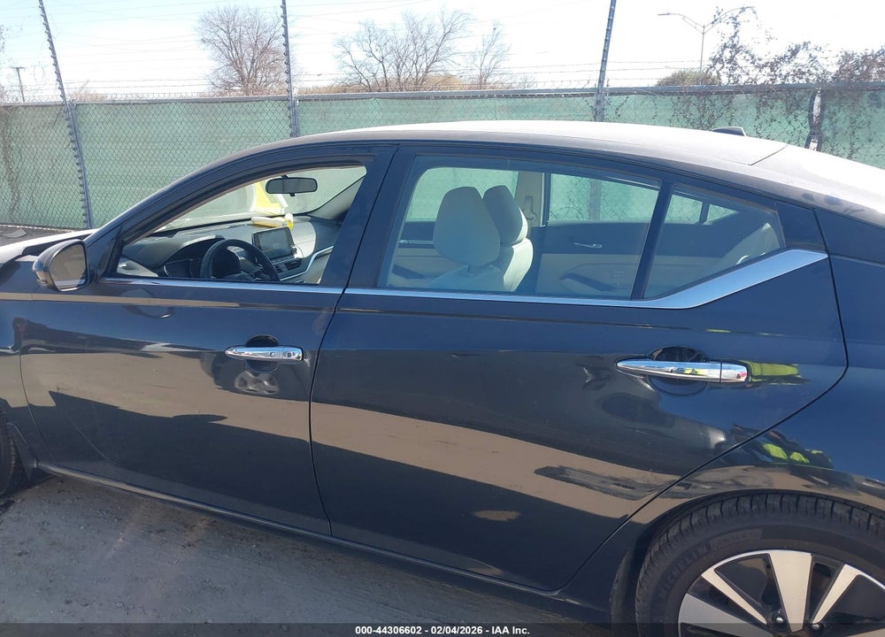 2022 NISSAN ALTIMA SV FWD VIN: 1N4BL4DV1NN356857