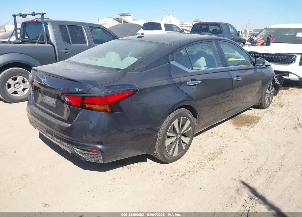 2022 NISSAN ALTIMA SV FWD VIN: 1N4BL4DV1NN356857