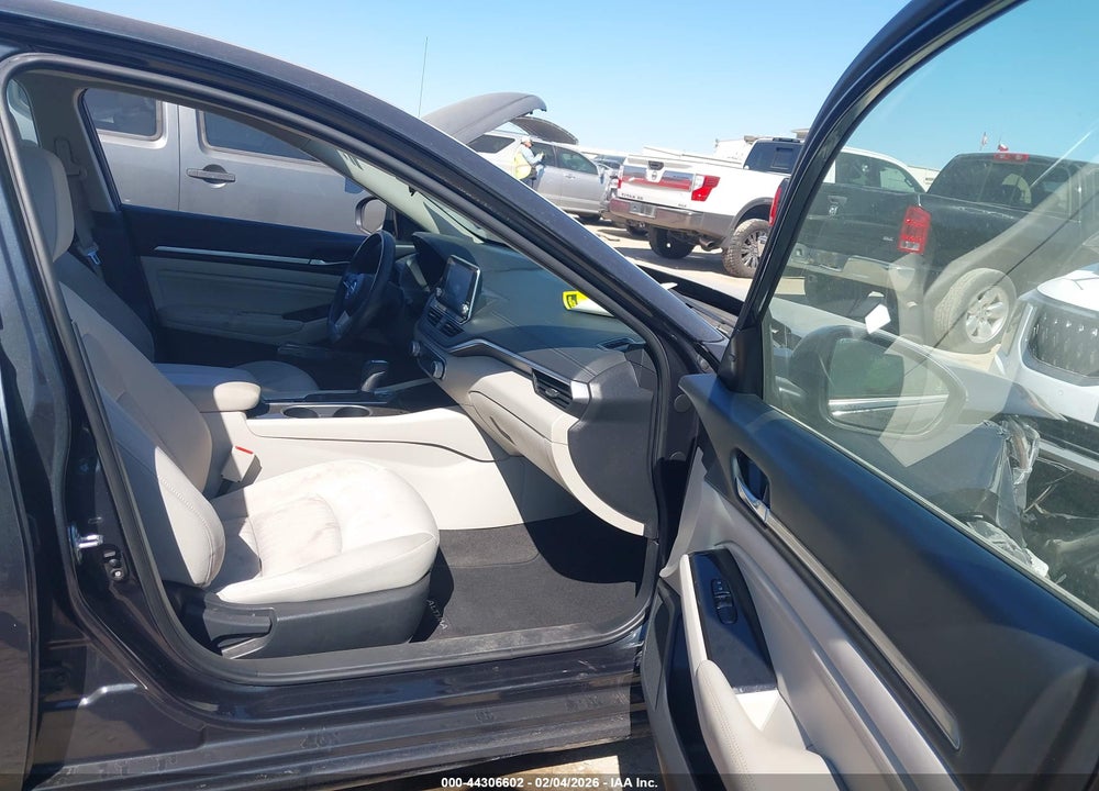 2022 NISSAN ALTIMA SV FWD VIN: 1N4BL4DV1NN356857