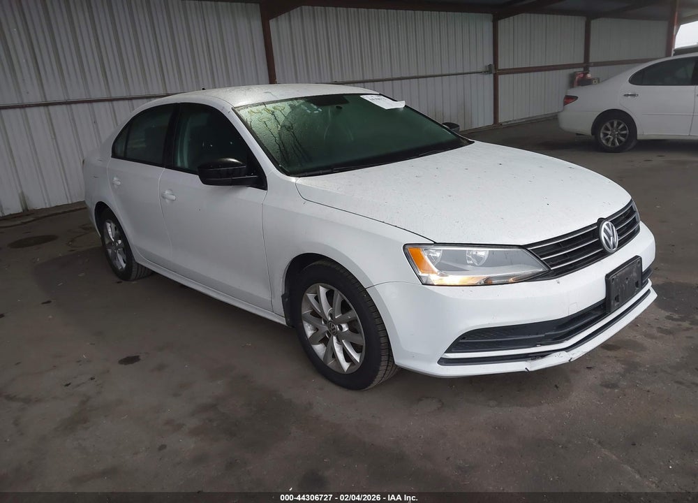2015 VOLKSWAGEN JETTA 1.8T SE VIN: 3VWD17AJ0FM258990