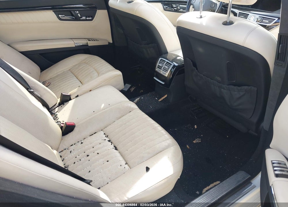 2008 MERCEDES-BENZ S 550 VIN: WDDNG71X58A200325