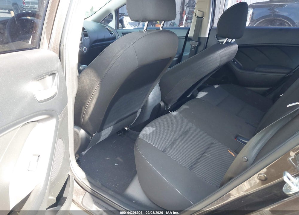 2017 KIA FORTE LX VIN: 3KPFK4A79HE072423