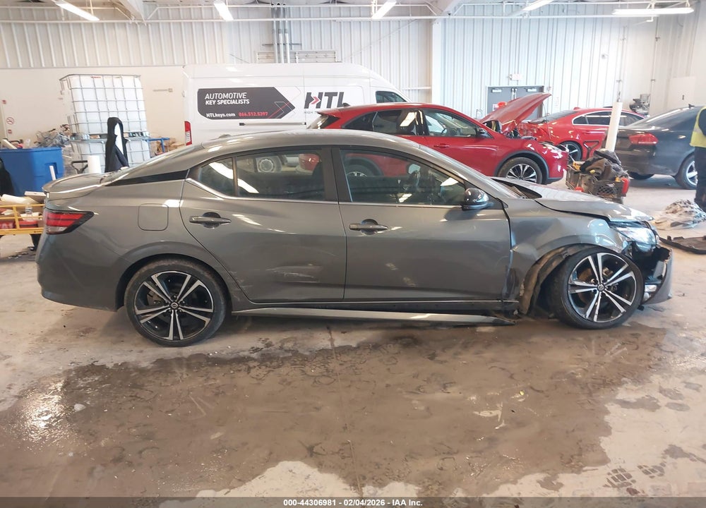 2022 NISSAN SENTRA SR XTRONIC CVT VIN: 3N1AB8DV0NY267660