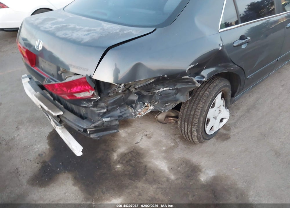 2005 HONDA ACCORD 2.4 LX VIN: JHMCM56415C006998