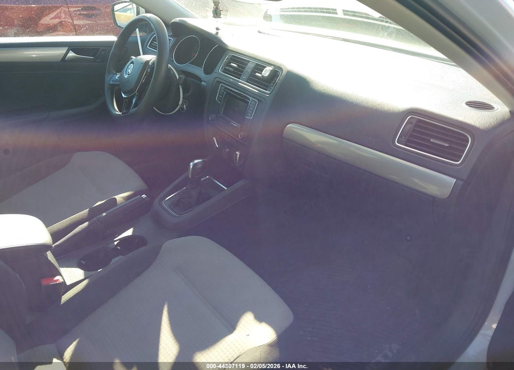 2017 VOLKSWAGEN JETTA 1.4T S VIN: 3VW2B7AJ3HM388320