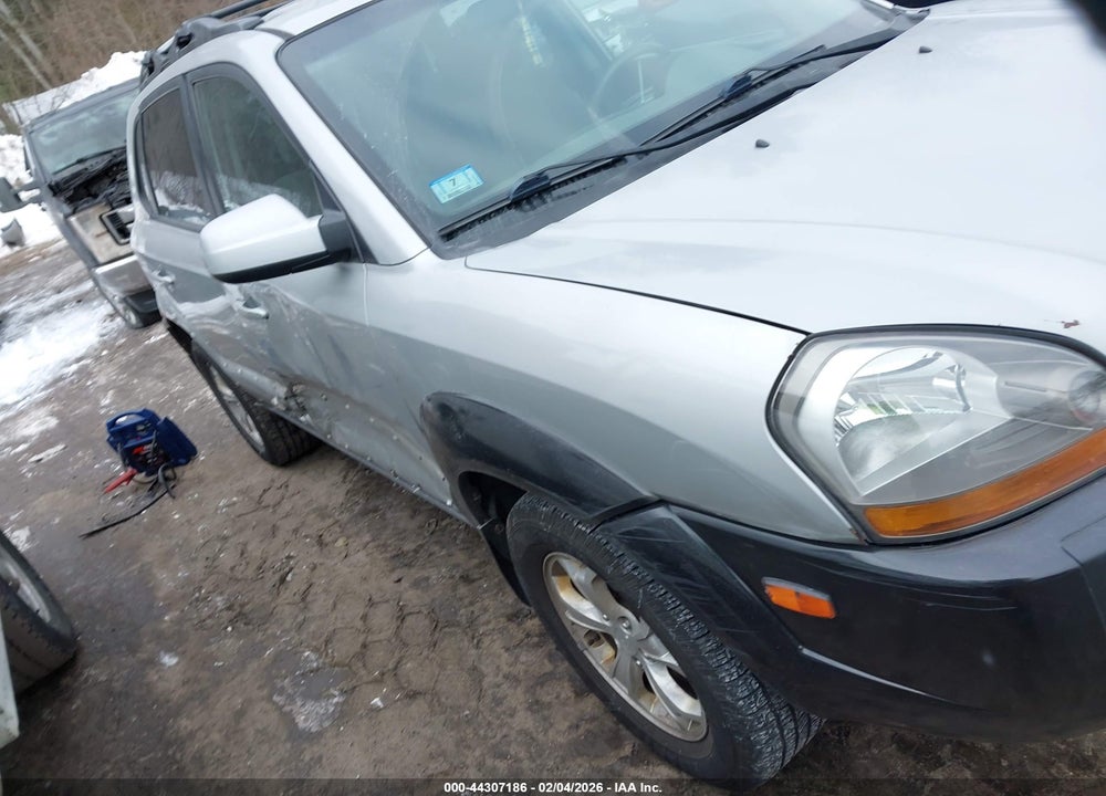 2009 HYUNDAI TUCSON SE VIN: KM8JN12D79U000347