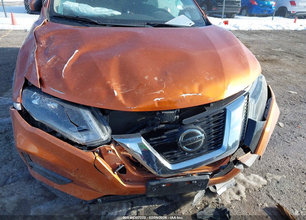 2019 NISSAN ROGUE S VIN: 5N1AT2MT3KC703844