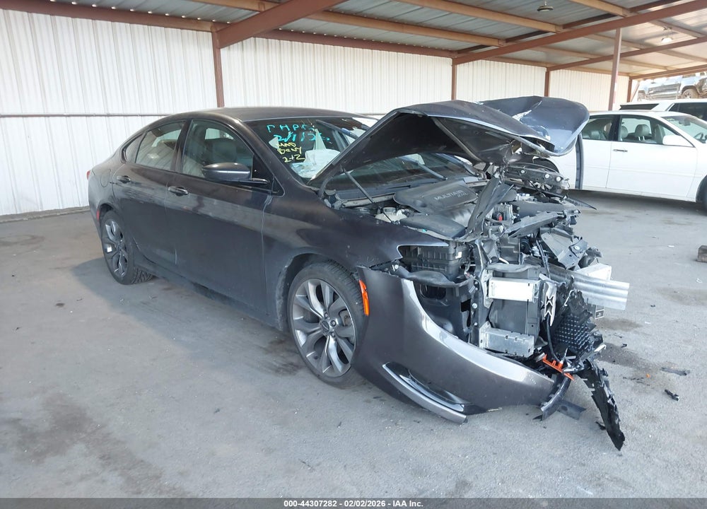 2016 CHRYSLER 200 S VIN: 1C3CCCBB5GN195941