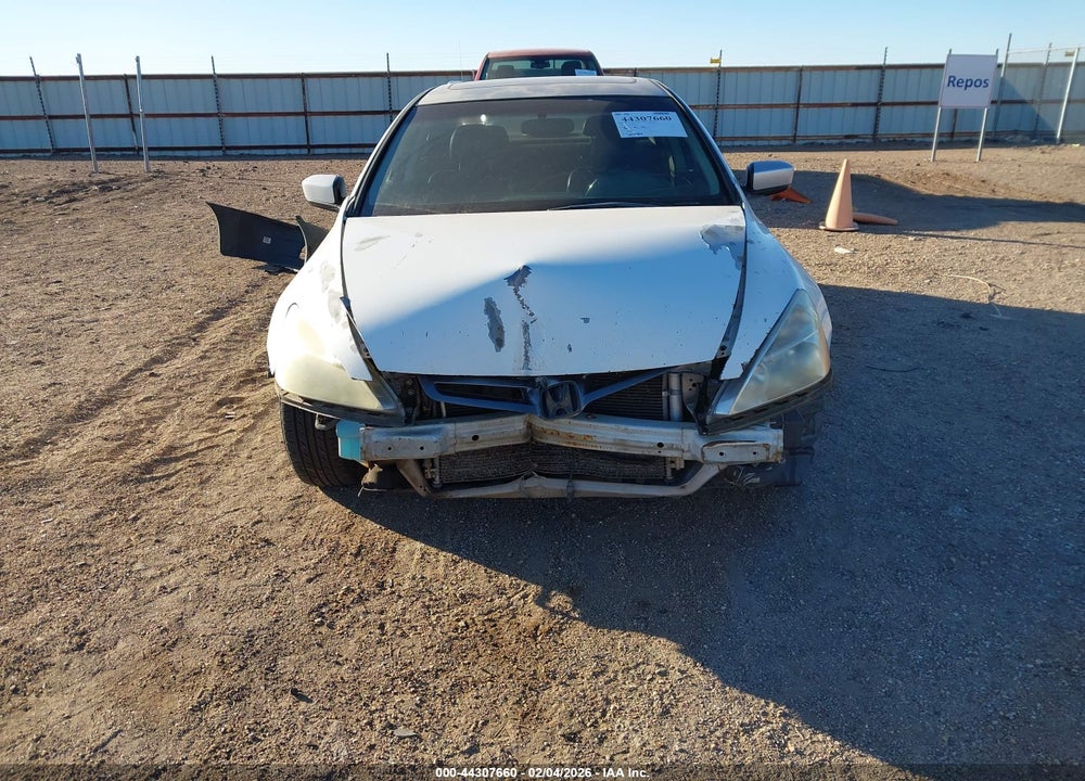 2003 HONDA ACCORD 2.4 EX VIN: JHMCM56663C004260