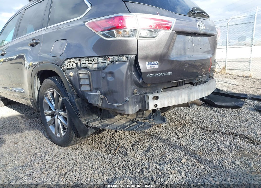 2014 TOYOTA HIGHLANDER LIMITED V6 VIN: 5TDDKRFH9ES030177