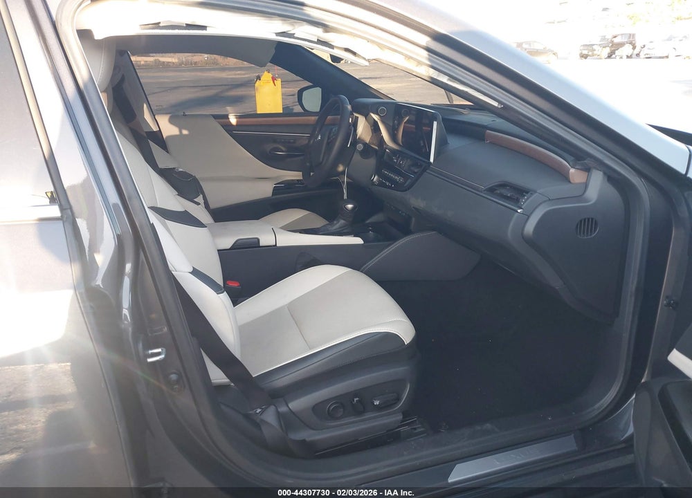 2025 LEXUS ES 350 VIN: 58ADZ1B19SU199455