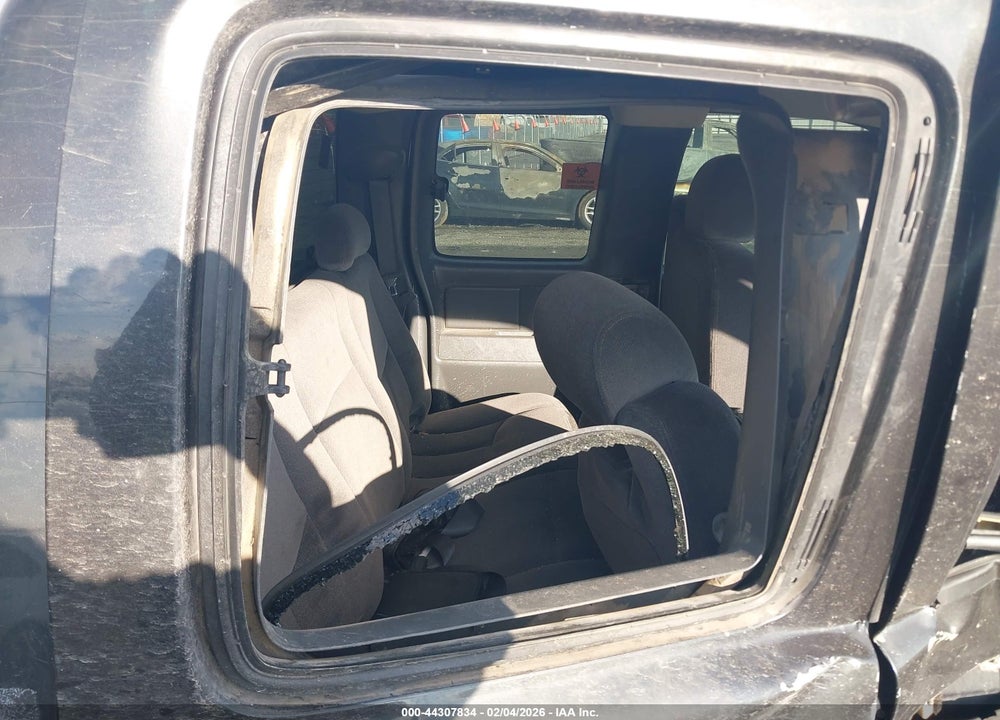 2005 GMC SIERRA 1500 SLE VIN: 2GTEC19T551301648