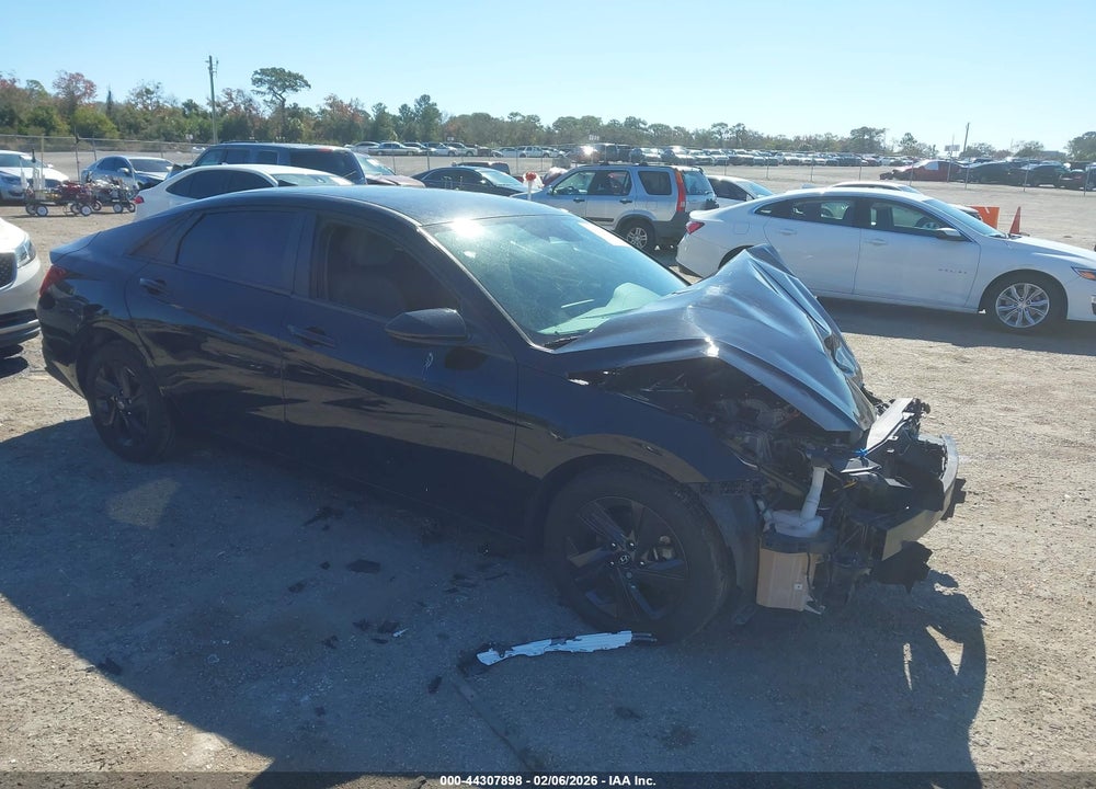 2022 HYUNDAI ELANTRA SEL VIN: 5NPLM4AG4NH059633