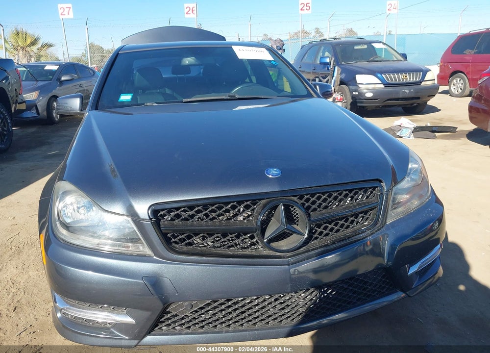 2013 MERCEDES-BENZ C 250 SPORT VIN: WDDGF4HB2DA848252