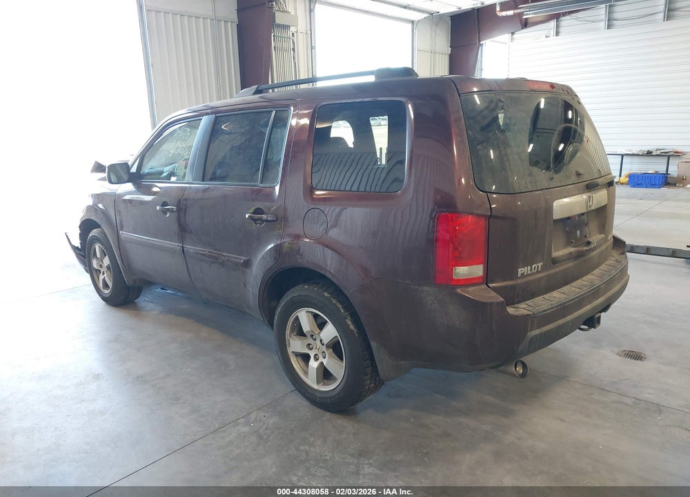 2011 HONDA PILOT EX-L VIN: 5FNYF4H55BB003408