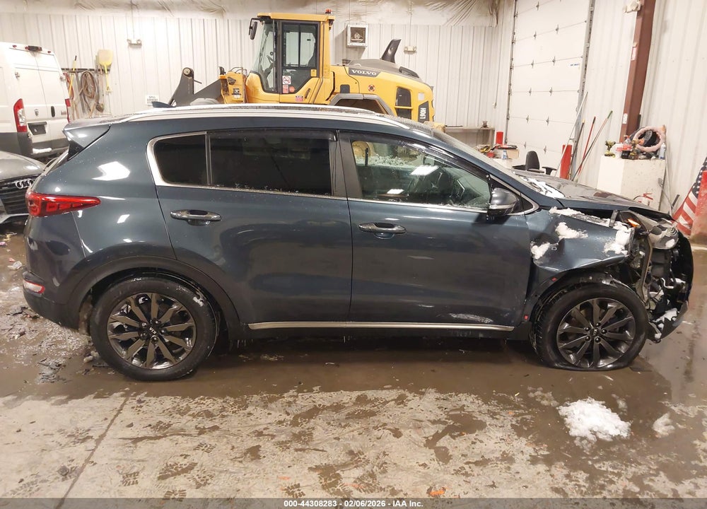 2018 KIA SPORTAGE EX VIN: KNDPNCAC5J7409033