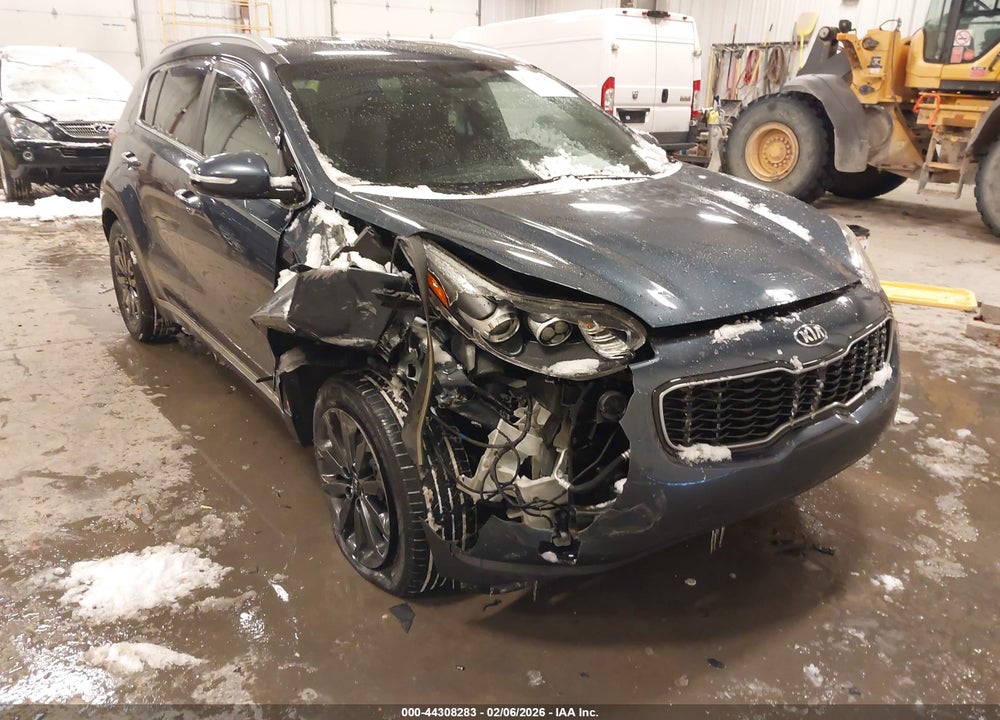 2018 KIA SPORTAGE EX VIN: KNDPNCAC5J7409033