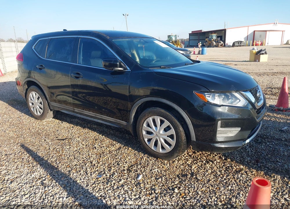 2017 NISSAN ROGUE S VIN: 5N1AT2MT5HC866231