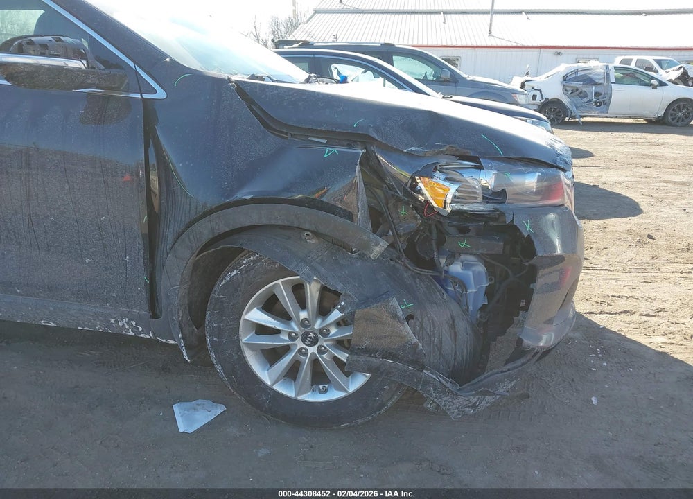 2019 KIA SORENTO 2.4L L VIN: 5XYPG4A3XKG581322
