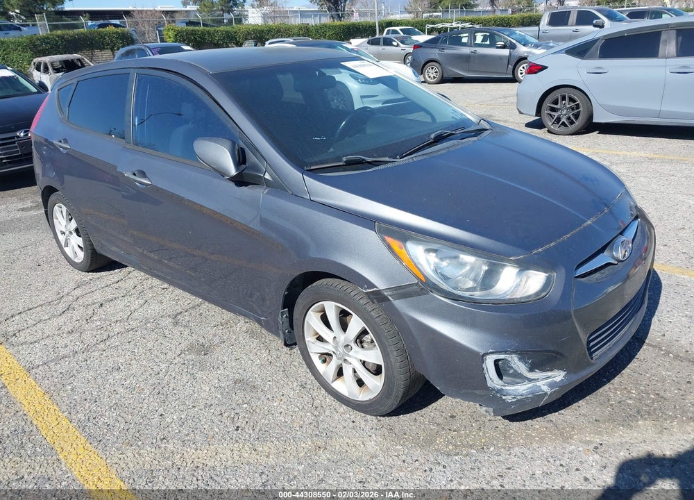 2013 HYUNDAI ACCENT SE VIN: KMHCU5AE3DU081675