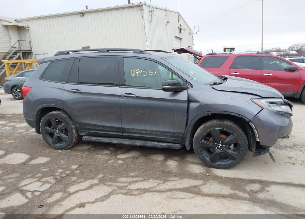 2020 HONDA PASSPORT AWD ELITE VIN: 5FNYF8H07LB001737