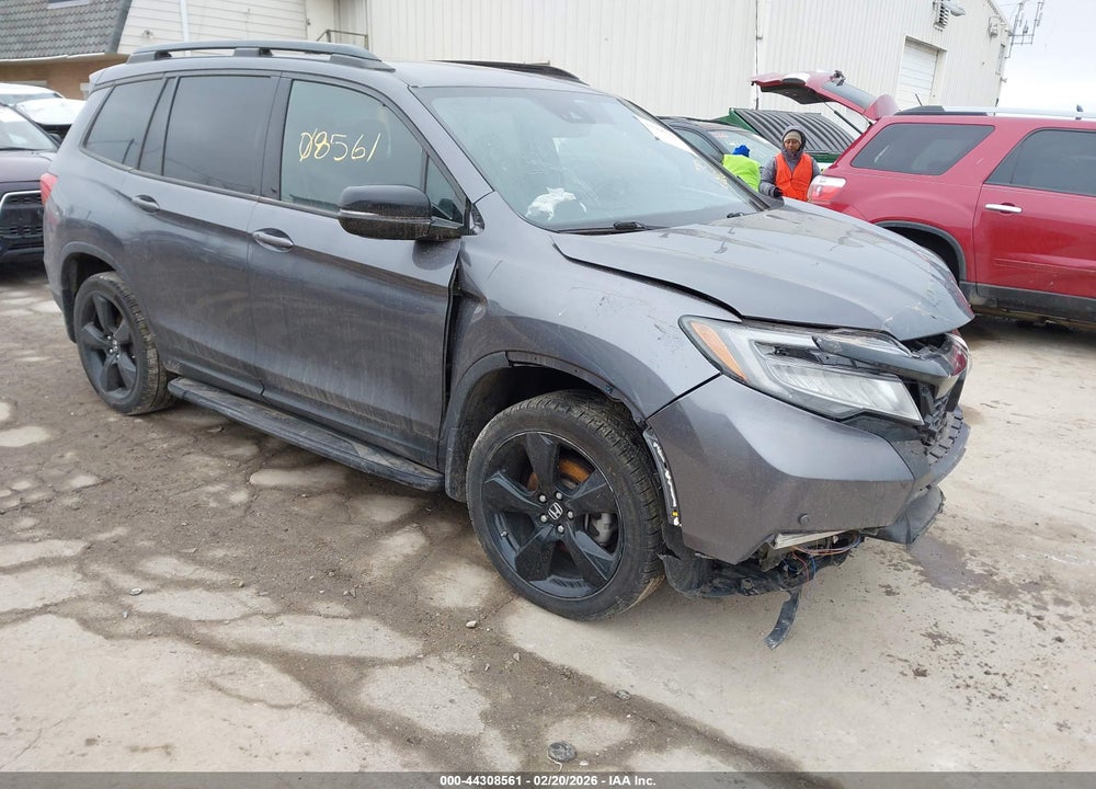 2020 HONDA PASSPORT AWD ELITE VIN: 5FNYF8H07LB001737