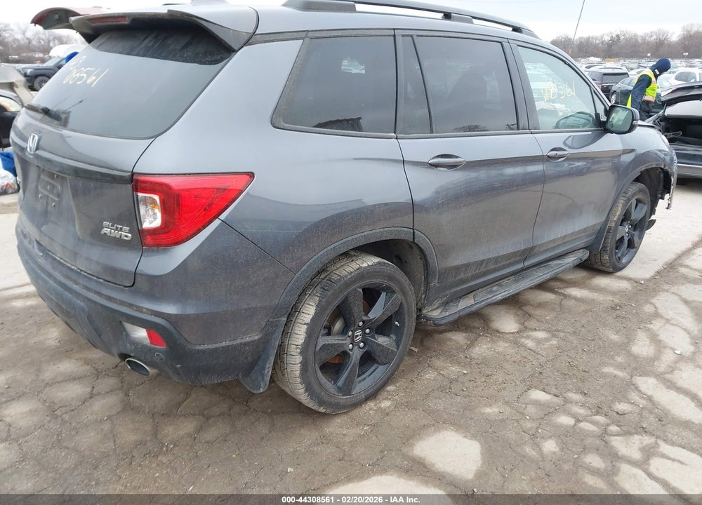 2020 HONDA PASSPORT AWD ELITE VIN: 5FNYF8H07LB001737