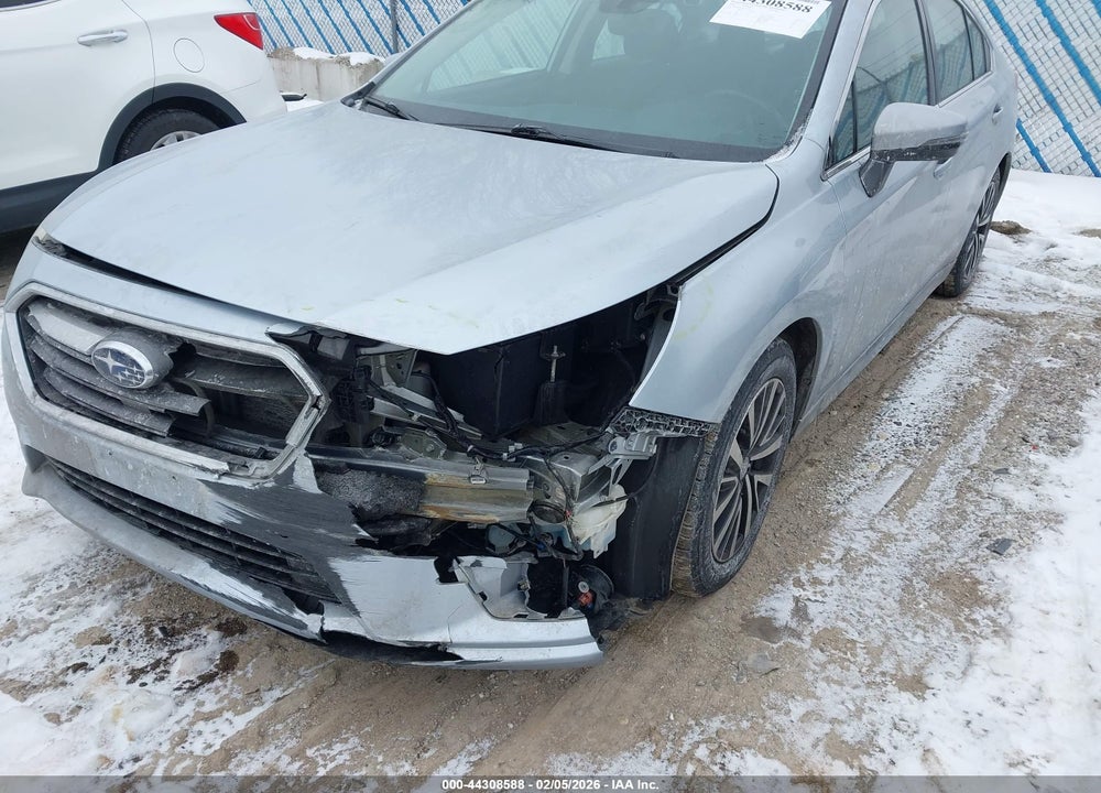 2018 SUBARU LEGACY 2.5I PREMIUM VIN: 4S3BNAF69J3024194