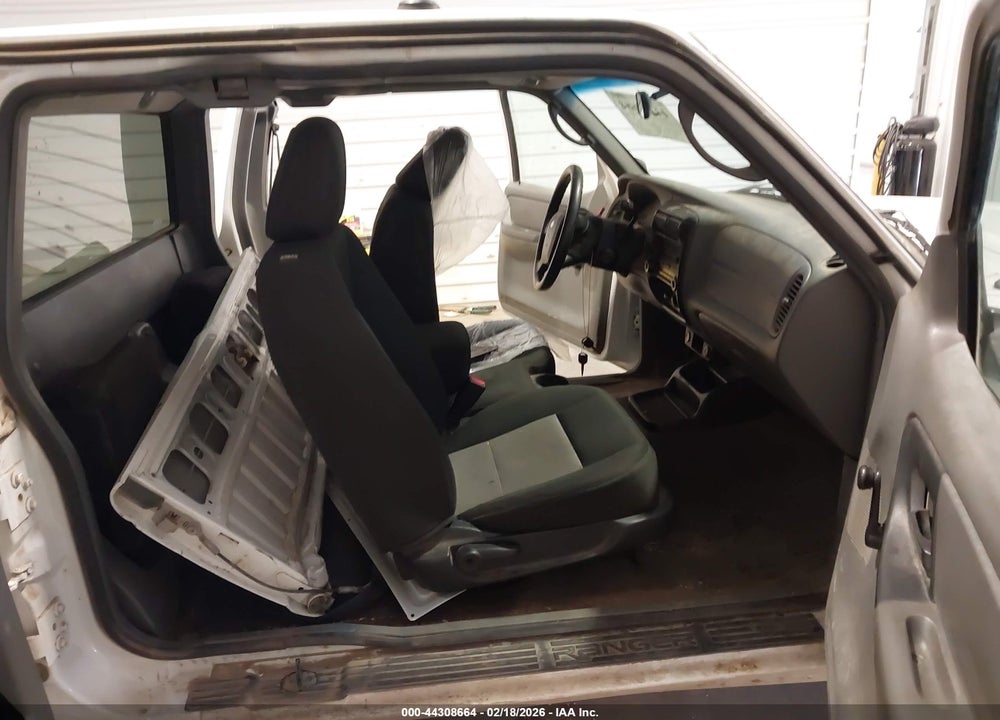 2010 FORD RANGER SPORT/XLT VIN: 1FTLR4FE8APA74935