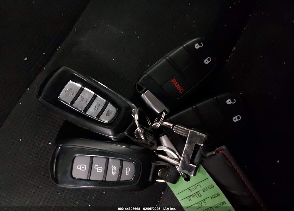 2017 DODGE DURANGO SXT AWD VIN: 1C4RDJAG8HC855908