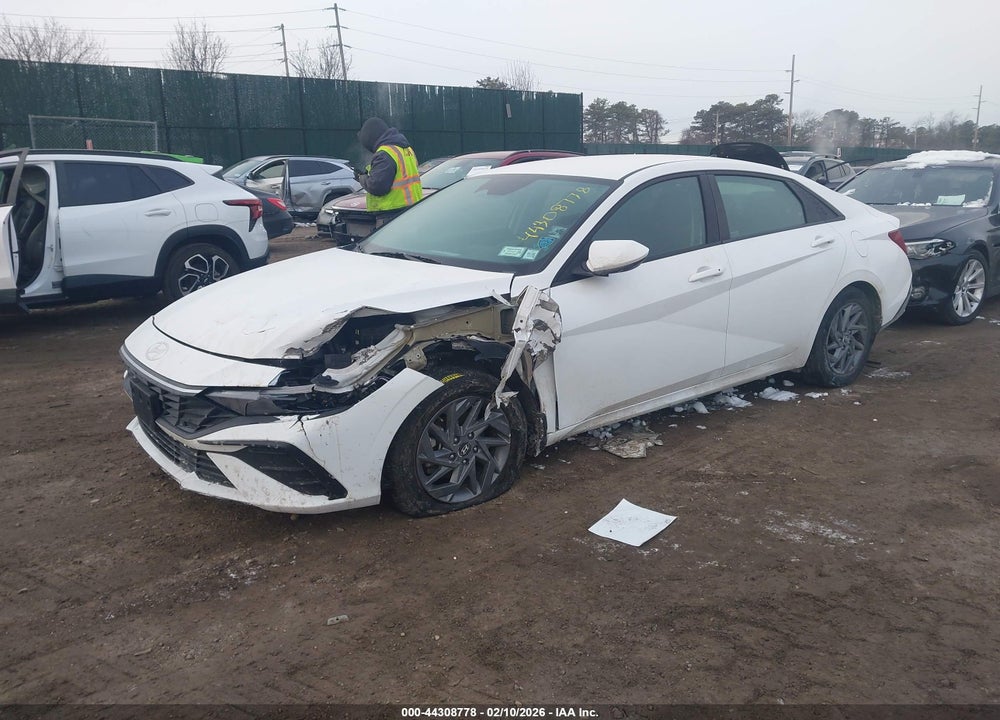 2024 HYUNDAI ELANTRA SEL VIN: KMHLM4DG8RU688363