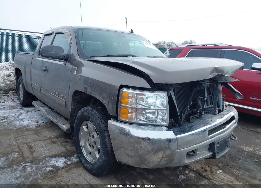 2013 CHEVROLET SILVERADO 1500 LT VIN: 1GCRKSE75DZ310746