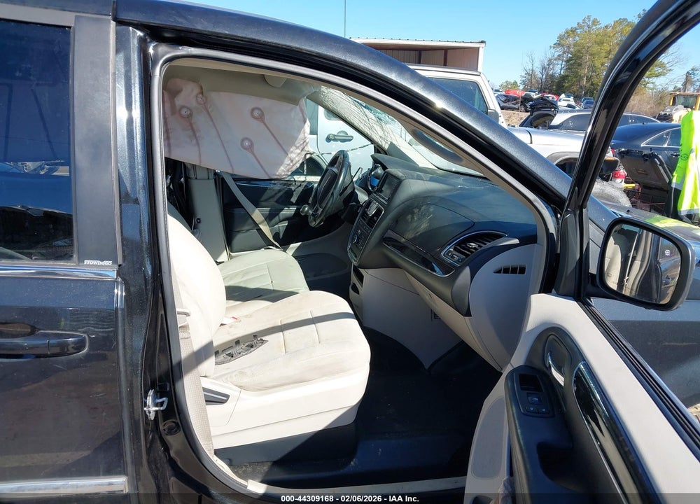 2011 CHRYSLER TOWN & COUNTRY TOURING VIN: 2A4RR5DG3BR694851