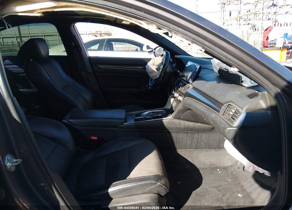2018 HONDA ACCORD SPORT 2.0T VIN: 1HGCV2F39JA041333