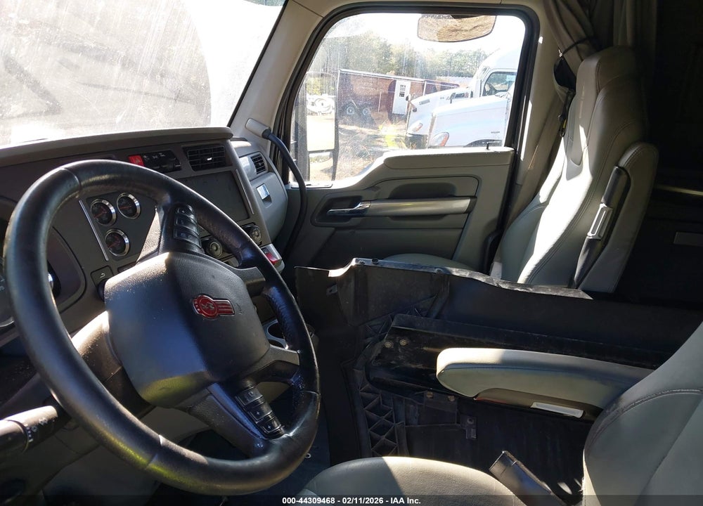 2019 KENWORTH T680 VIN: 1XKYDP9X8KJ291364