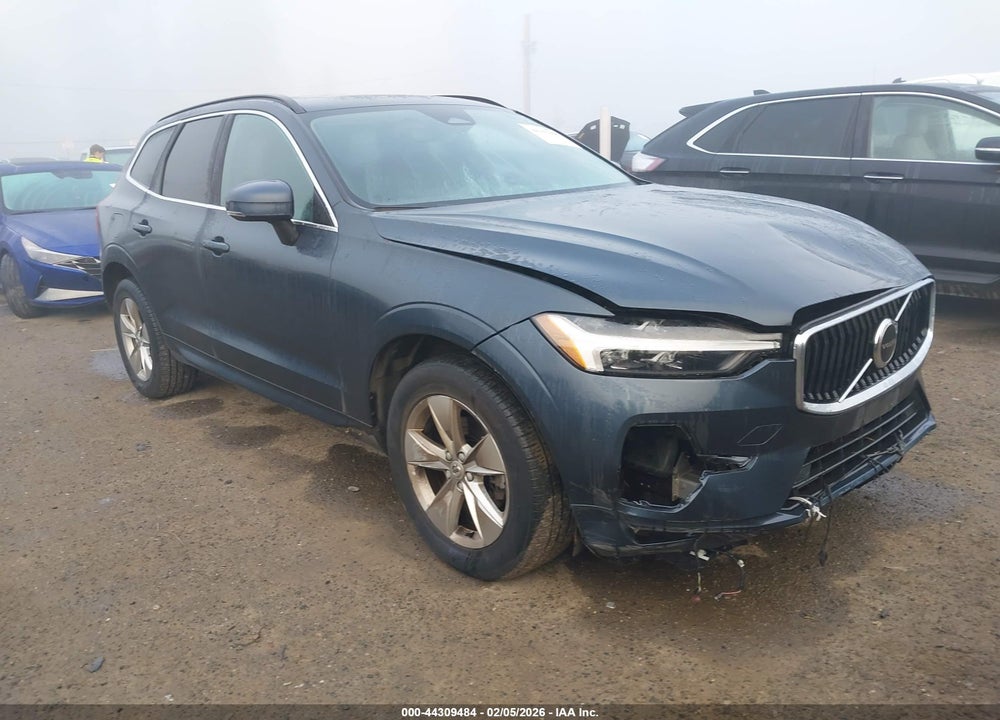2022 VOLVO XC60 B5 MOMENTUM VIN: YV4L12RK4N1052739