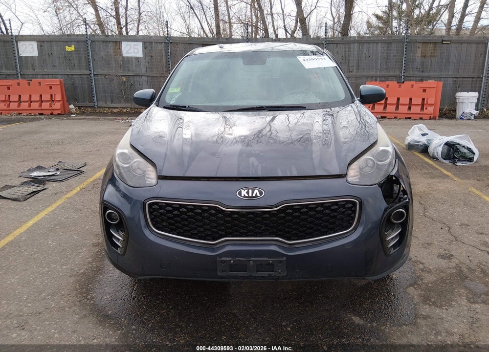 2018 KIA SPORTAGE LX VIN: KNDPMCAC9J7319757