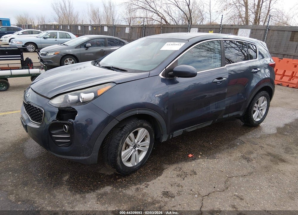 2018 KIA SPORTAGE LX VIN: KNDPMCAC9J7319757