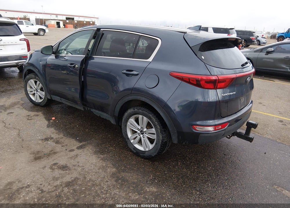 2018 KIA SPORTAGE LX VIN: KNDPMCAC9J7319757
