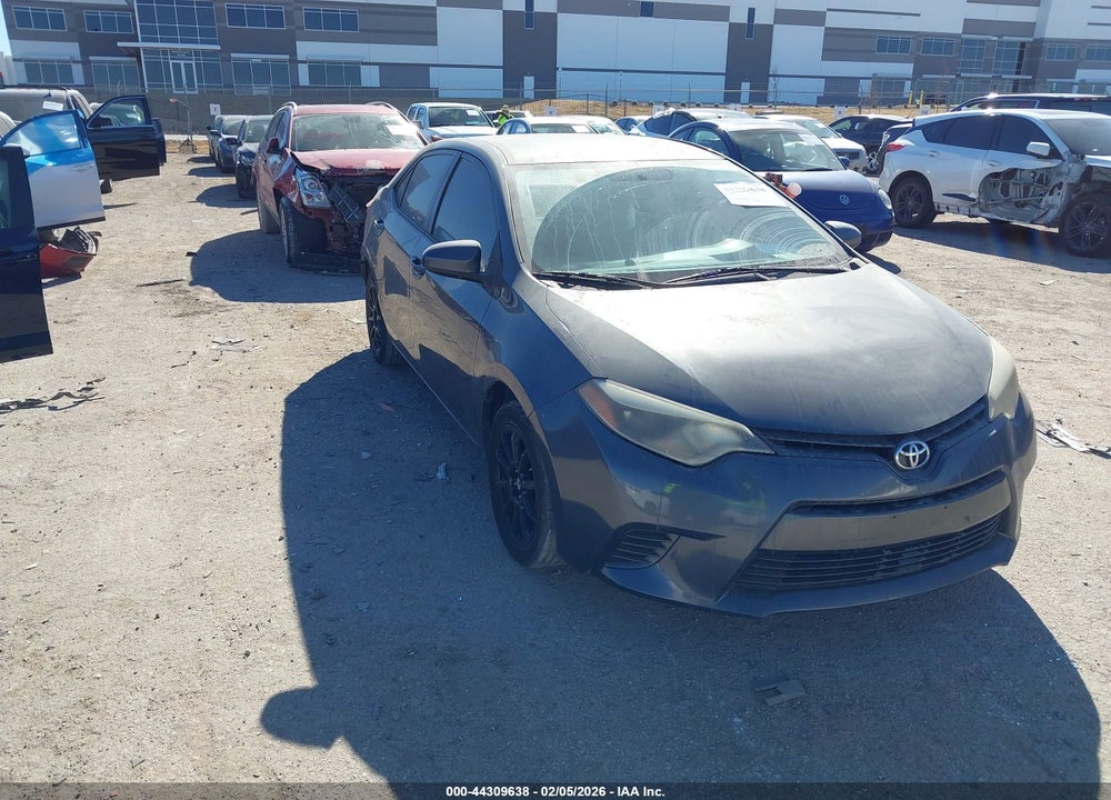 2015 TOYOTA COROLLA LE VIN: 5YFBURHE5FP305591