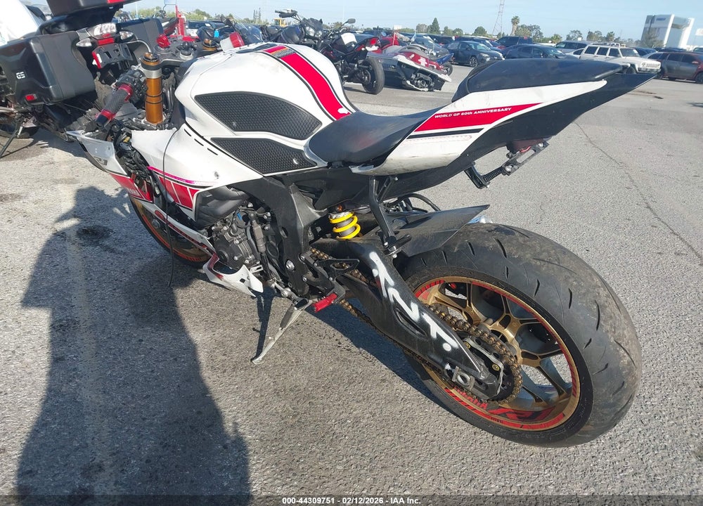 2022 YAMAHA YZFR1 VIN: JYARN66Y8NA000768