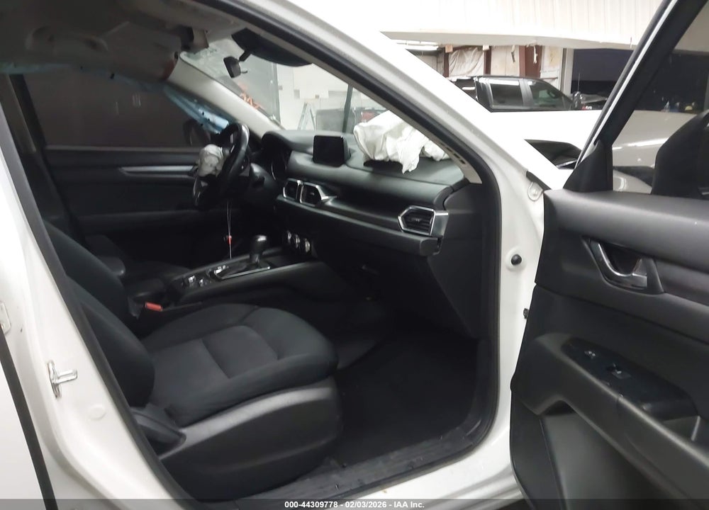 2018 MAZDA CX-5 SPORT VIN: JM3KFBBMXJ0465235