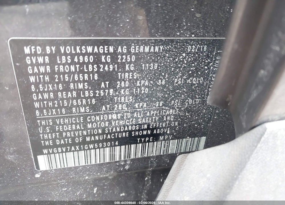 2016 VOLKSWAGEN TIGUAN S VIN: WVGBV7AX1GW593014
