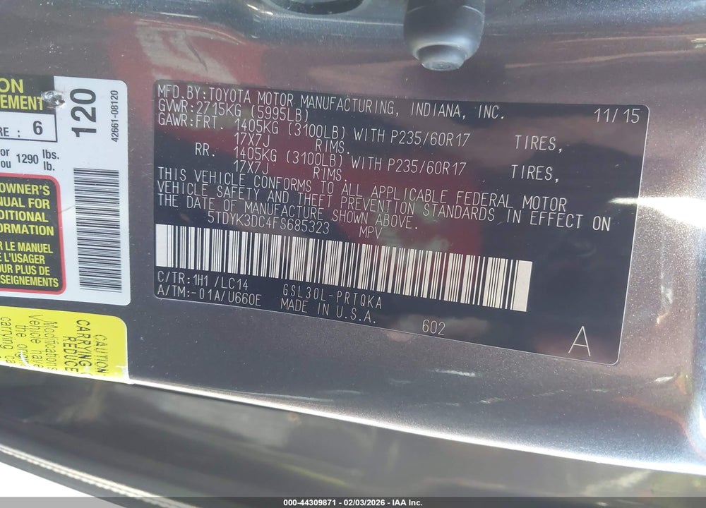 2015 TOYOTA SIENNA XLE 8 PASSENGER VIN: 5TDYK3DC4FS685323