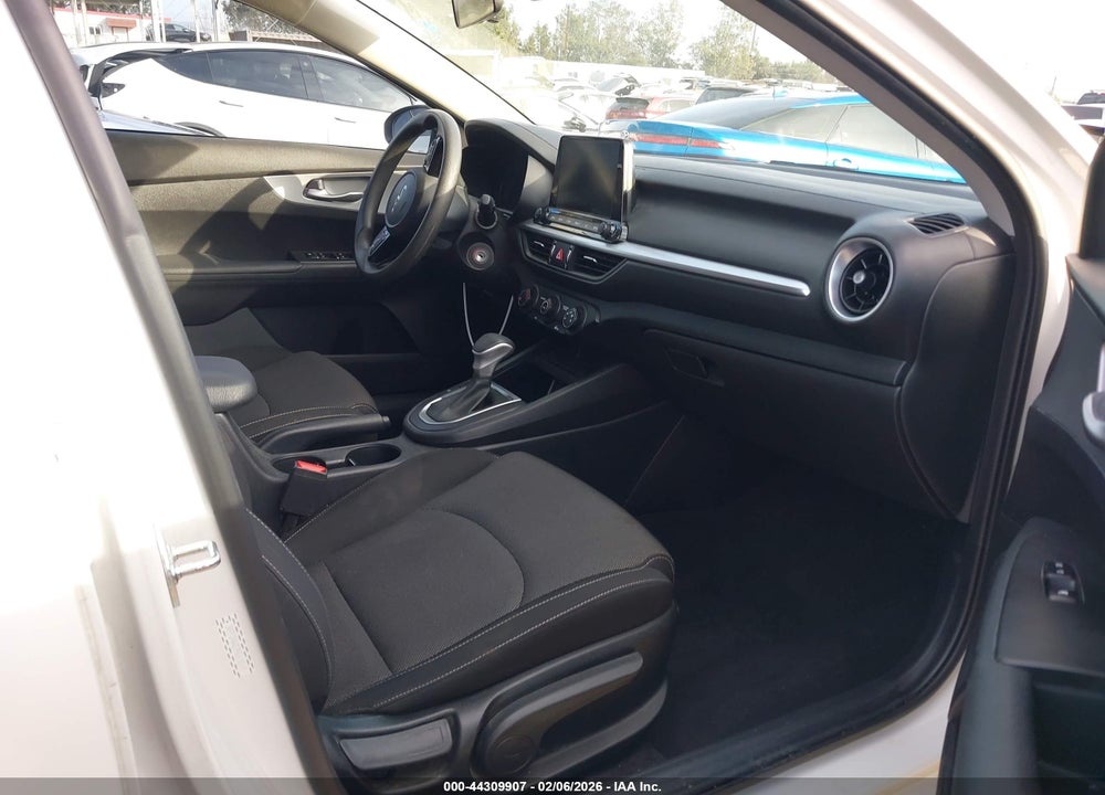 2023 KIA FORTE LXS VIN: 3KPF24AD7PE618141