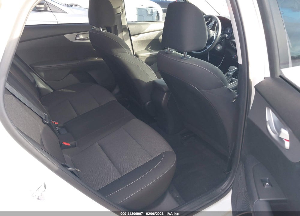 2023 KIA FORTE LXS VIN: 3KPF24AD7PE618141