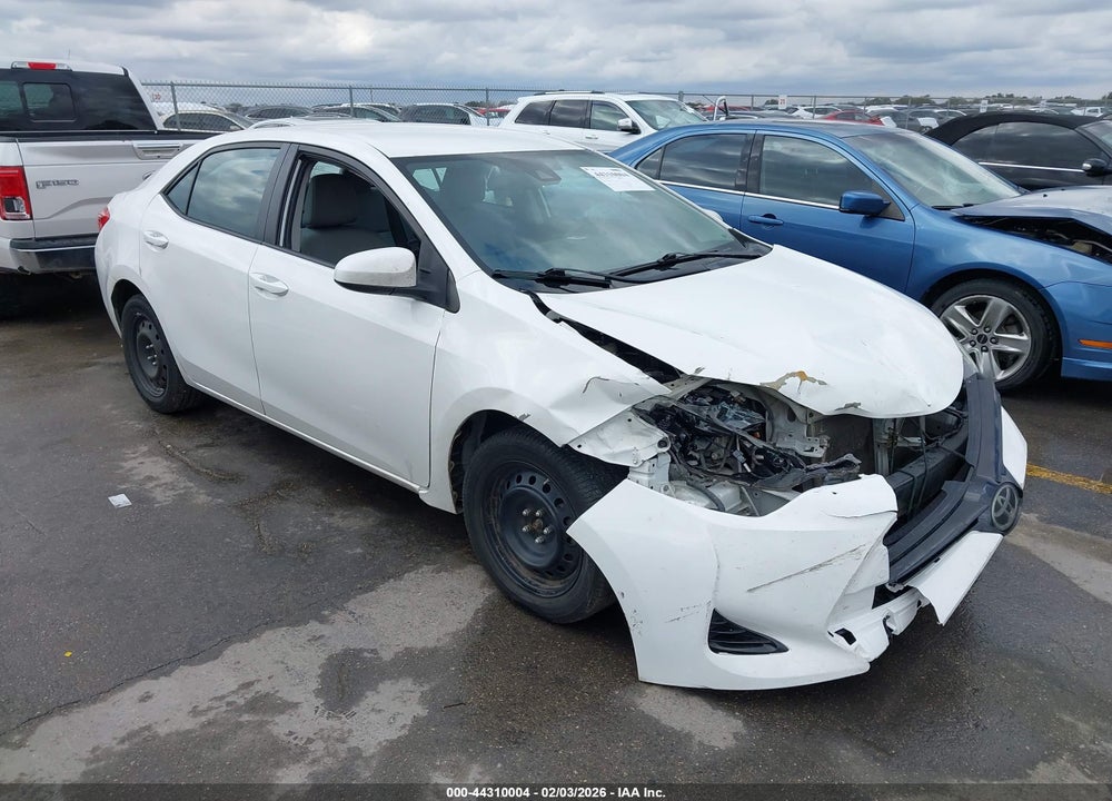 2018 TOYOTA COROLLA LE VIN: 5YFBURHE2JP814272