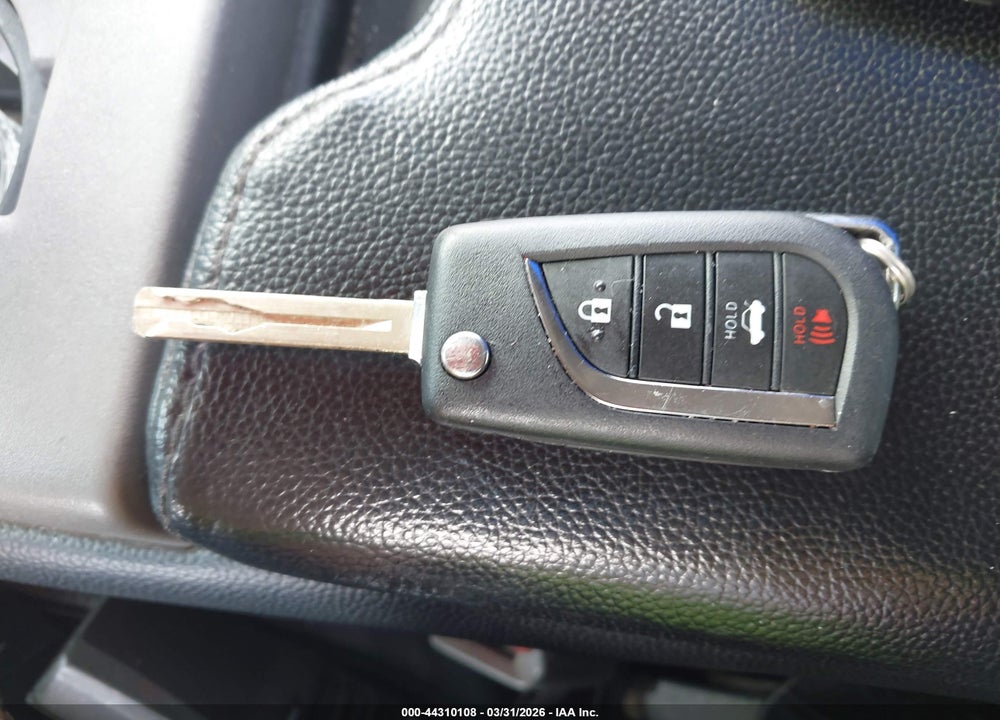 2025 TOYOTA COROLLA LE VIN: 5YFB4MDE4SP260887
