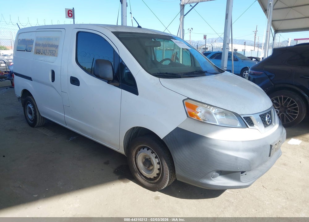 2015 NISSAN NV200 SV VIN: 3N6CM0KN4FK721270