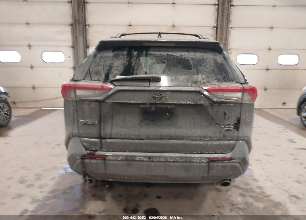 2021 TOYOTA RAV4 XLE PREMIUM VIN: 2T3A1RFV0MC241553